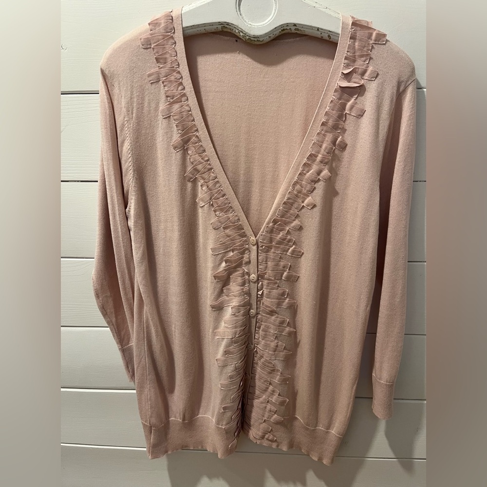 Soft Pink Ruffle-Trim Cardigan – Estimated Size L